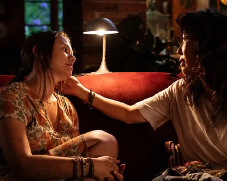 Can I Get a Witness? Review – Sandra Oh Anchors This Production in Dark Future Story of Voluntary Euthanasia